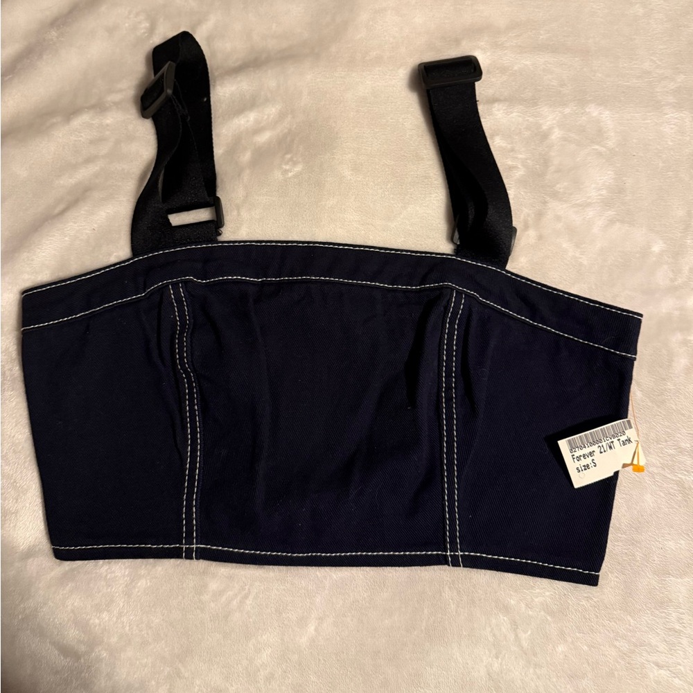 💙NWT FOREVER 21 ADJUSTABLE BUCKLE STRAP CROP TOP